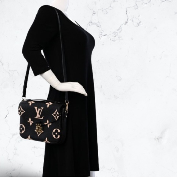Louis Vuitton Empreinte Pochette Metis Giant Monogram Black - Picture 2 of 16